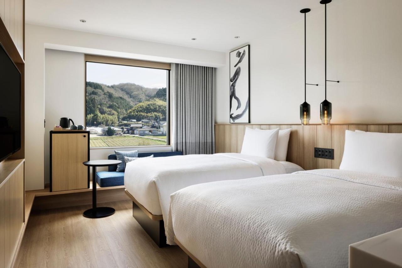 Отель Fairfield By Marriott Okayama Tsuyama Экстерьер фото