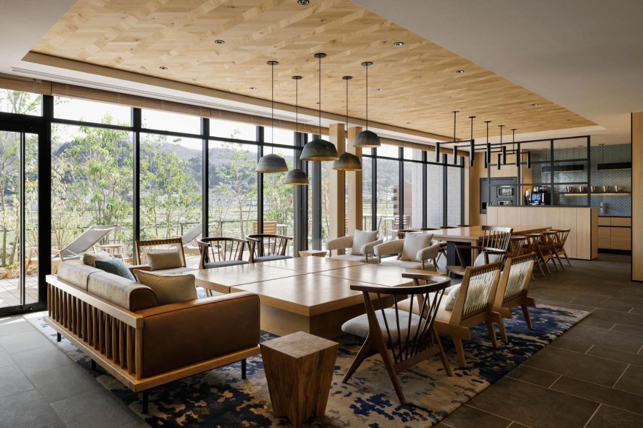 Отель Fairfield By Marriott Okayama Tsuyama Экстерьер фото